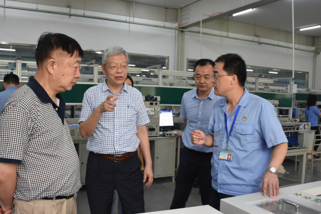 1597111057540744.png 640 (1).png